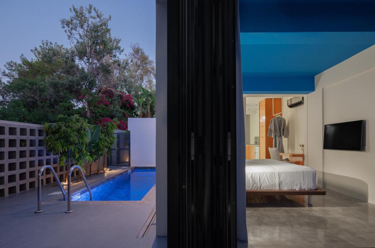 Adrop Pool Suites Paphos Exterior photo